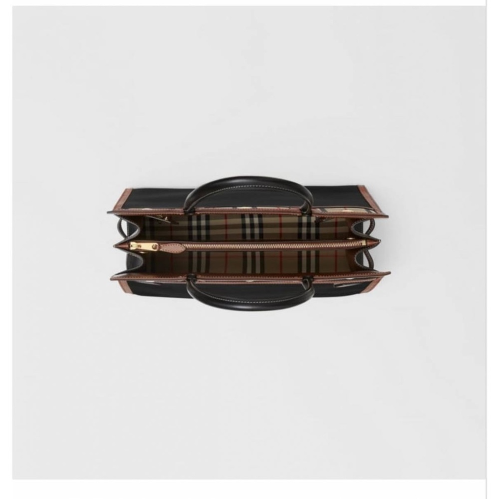 Large Burberry Tote Bag - Picture 7 of 7